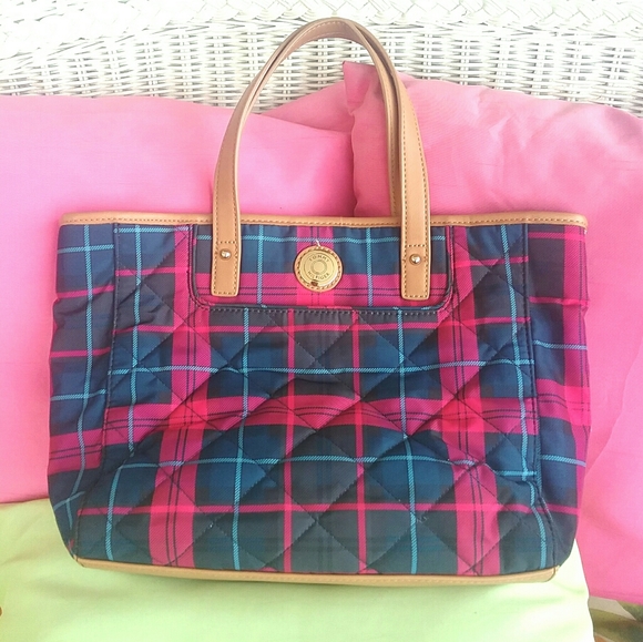 Tommy Hilfiger Handbags - Tommy Hilfiger Quilted Nylon Tote